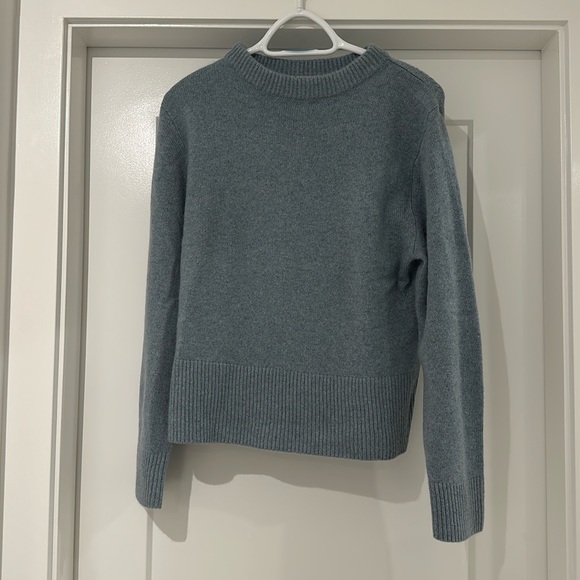 Vince 100% cashmere sweater (US S) - Picture 2 of 7